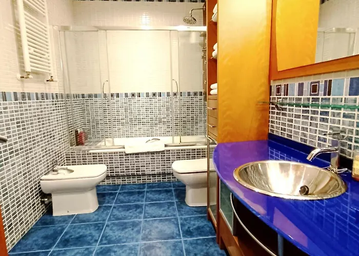 Amplio Con 2 Banos Y 4 Camas Dobles بلباو