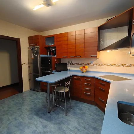 Amplio Con 2 Banos Y 4 Camas Dobles アパート ビルバオ