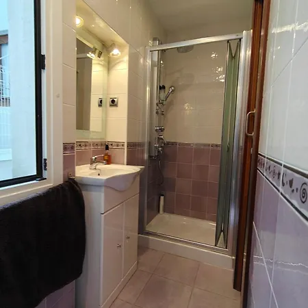 Amplio Con 2 Banos Y 4 Camas Dobles Daire