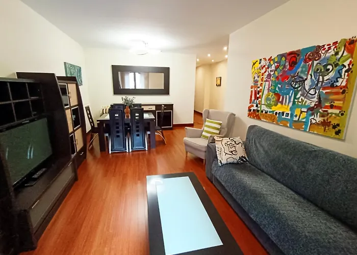 Amplio Con 2 Banos Y 4 Camas Dobles